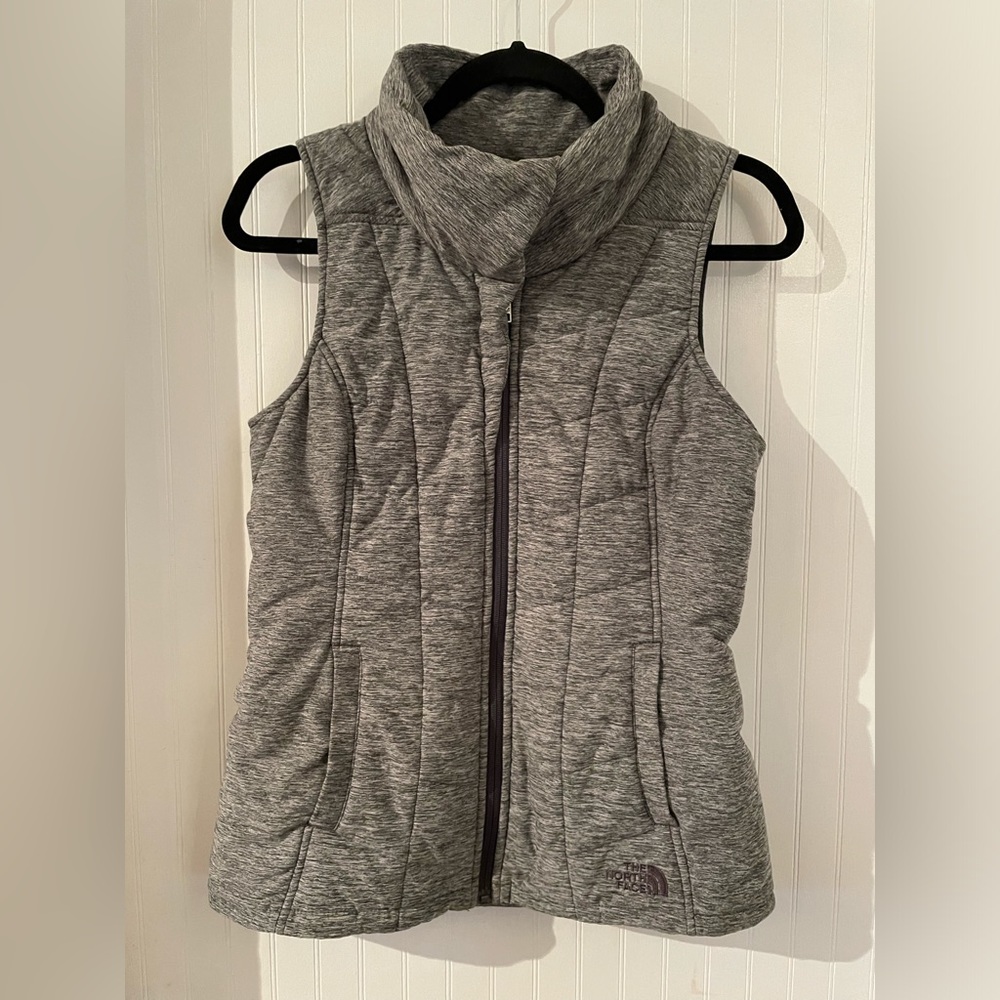 THE NORTH FACE Gray Vest Size Small